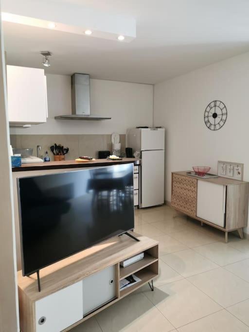 Appartement La Tranquillite, 2Mn A Pieds Mer Frejus Luaran gambar