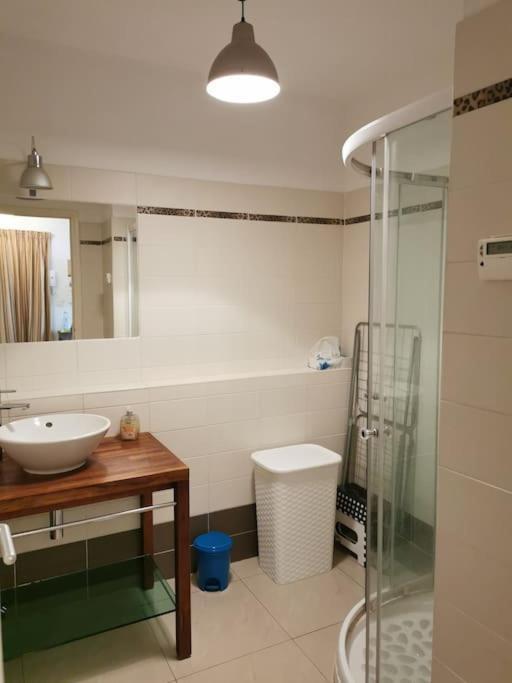 Appartement La Tranquillite, 2Mn A Pieds Mer Frejus Luaran gambar